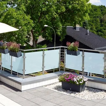 Schwarzer Kater Apartamento