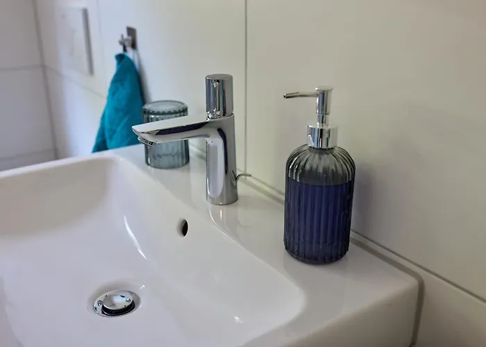 Schwarzer Kater Lägenhet Blankenheim (North Rhine-Westphalia)